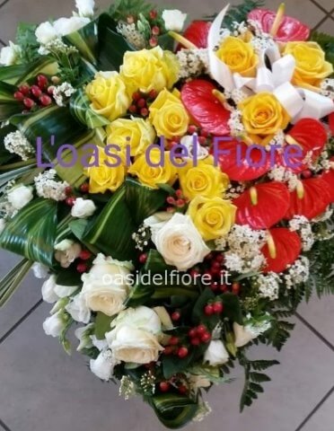 Composizione a forma di cuore luxury